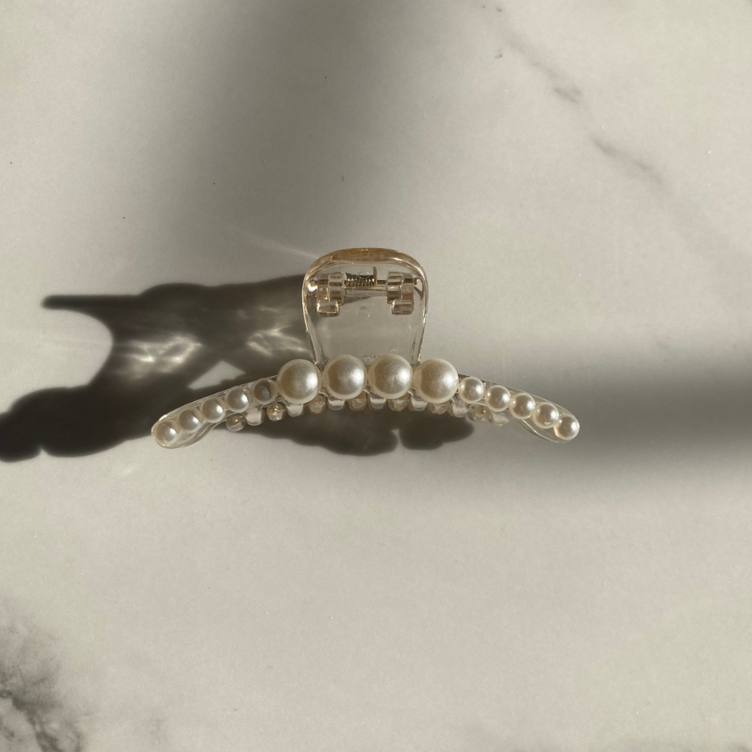 Pearl Hair Claw Clips